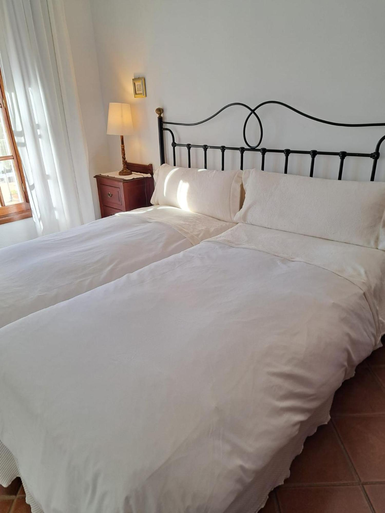 Casa Rural Villa Manuela カサジャ・デ・ラ・シエラ エクステリア 写真