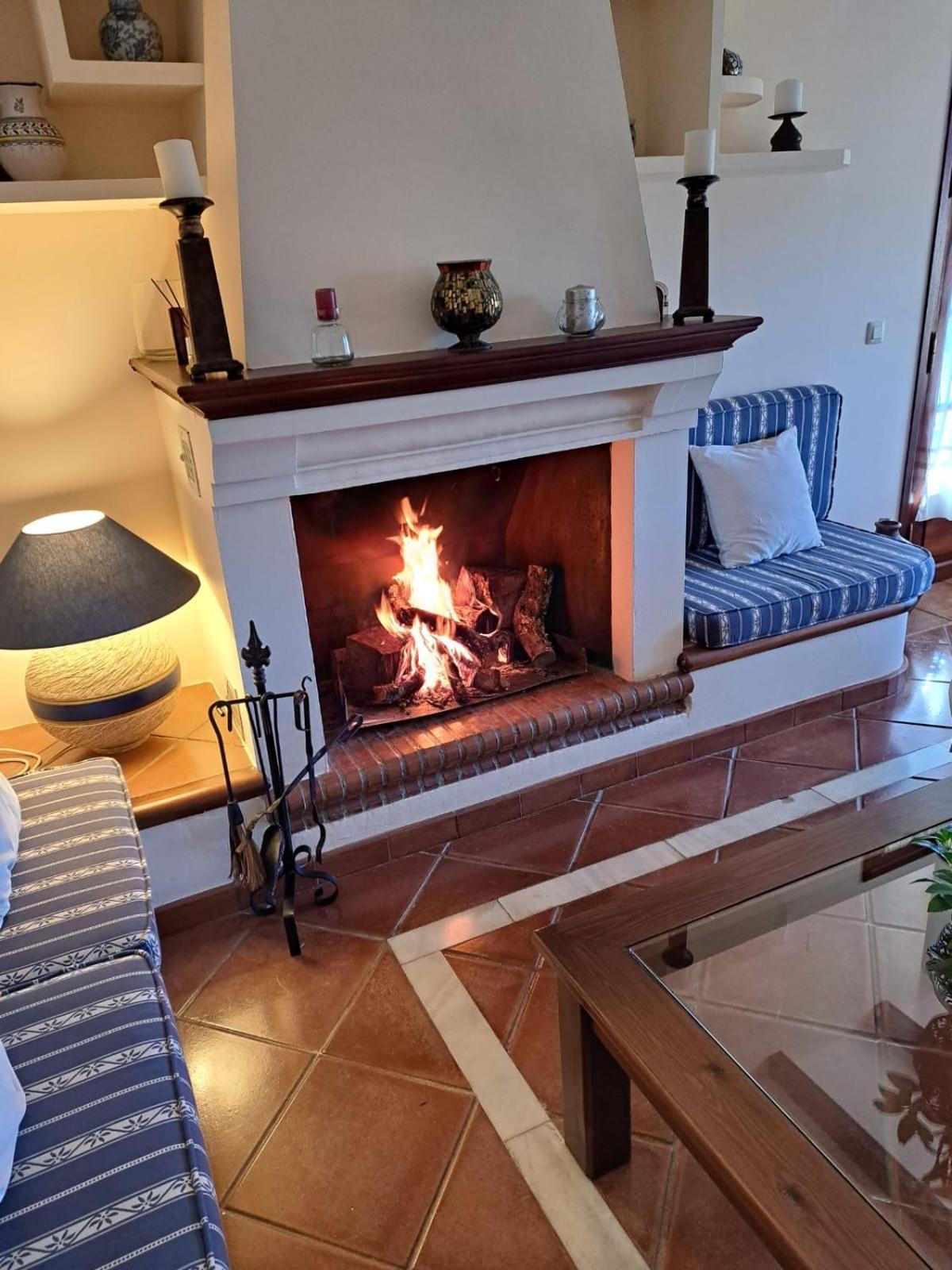 Casa Rural Villa Manuela カサジャ・デ・ラ・シエラ エクステリア 写真